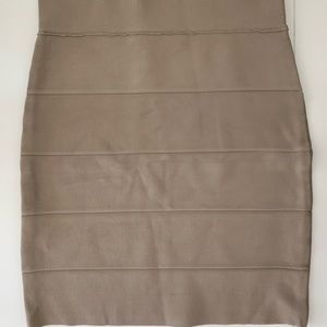 BCBG MAX AZRIA bandage skirt M